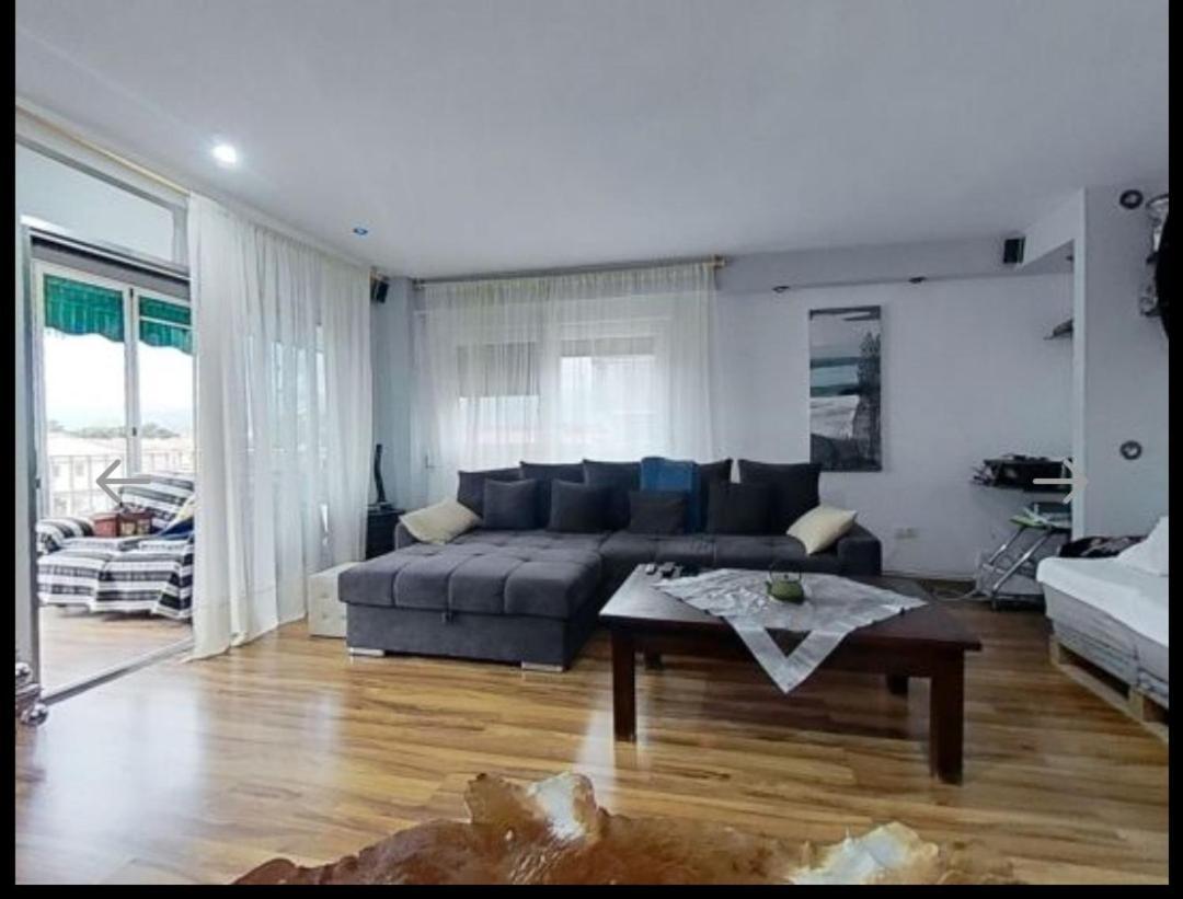 Apartamento Con Piscina Y Cerca De La Playa Apartment Benicassim Bagian luar foto